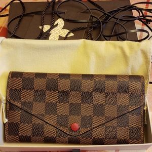Authentic Louis Vuitton Emilie Wallet
